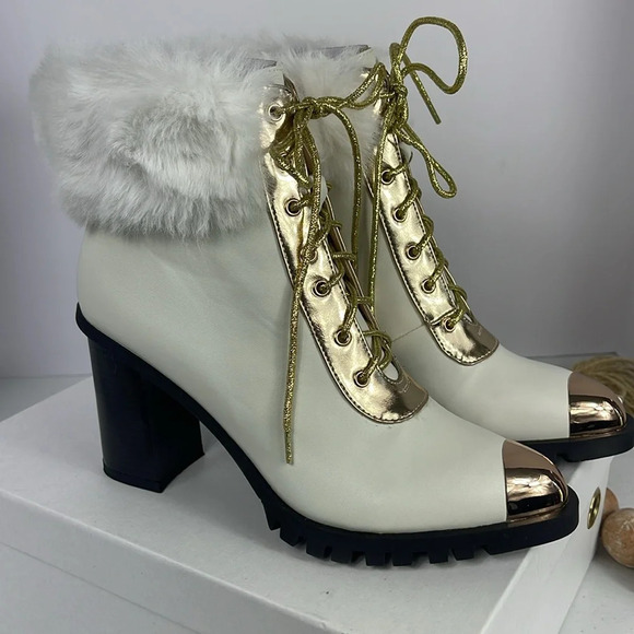 THINGS II COME
Women's Maliyana Luxurious Lace-Up Embellished Block-Heel Booties - Picture 12 of 12